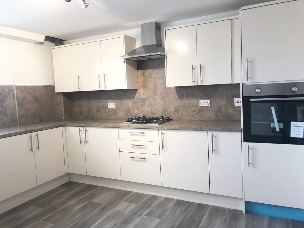 Additional image 5 of 4 bed flat to rentPenryce Court, Victoria Quay, Maritime Quarter, Swansea SA1