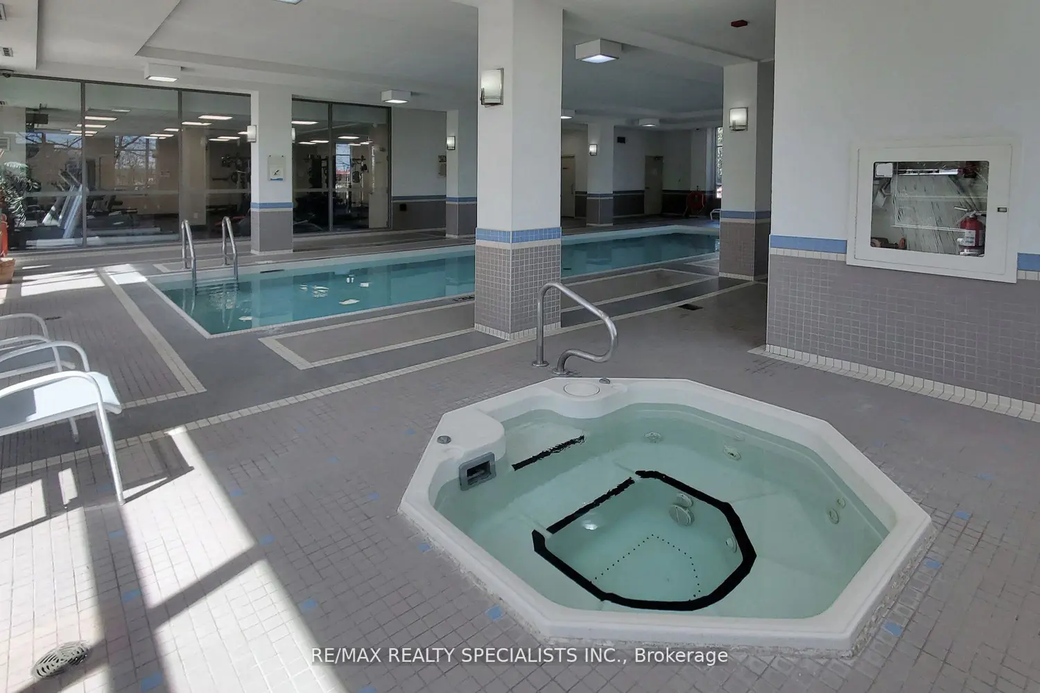 Additional image 11 of 3504 Hurontario Street 307