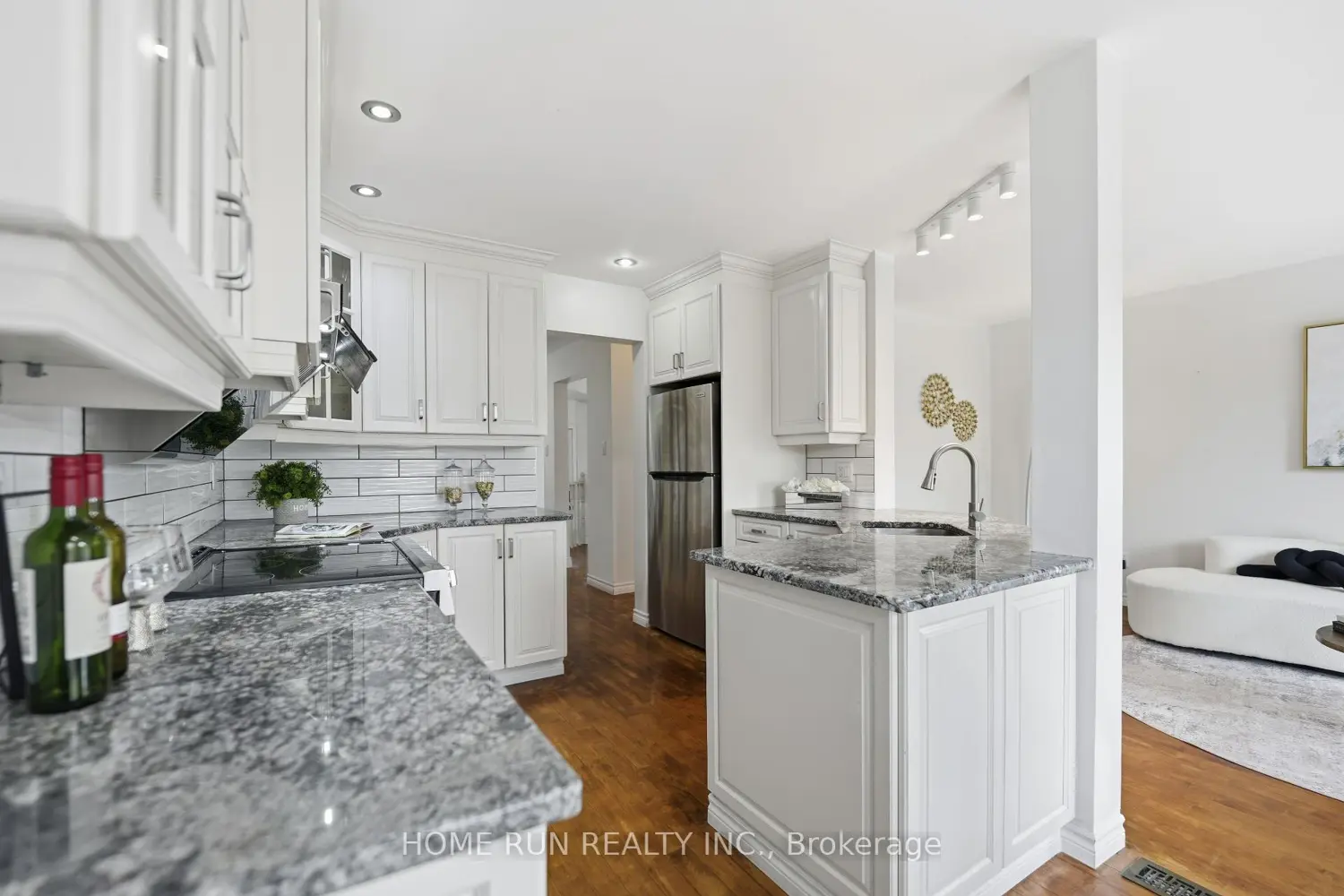 Additional image 9 of 26 Highmont Court