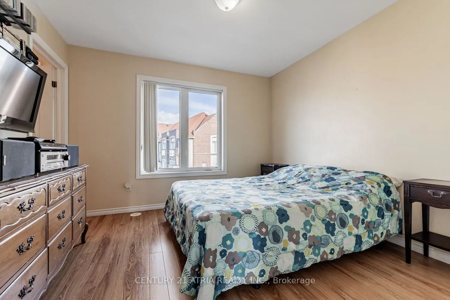 Additional image 13 of 15943 Bayview Avenue 9