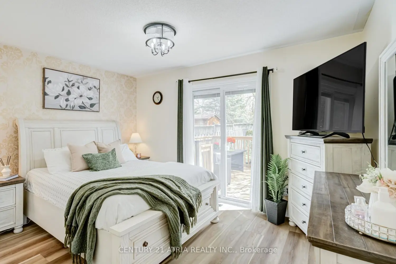Additional image 7 of 1155 Ridgemount Boulevard