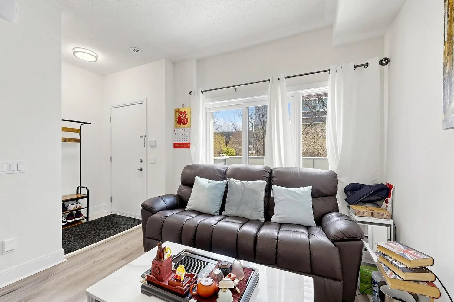 330 Village Green Square 3
