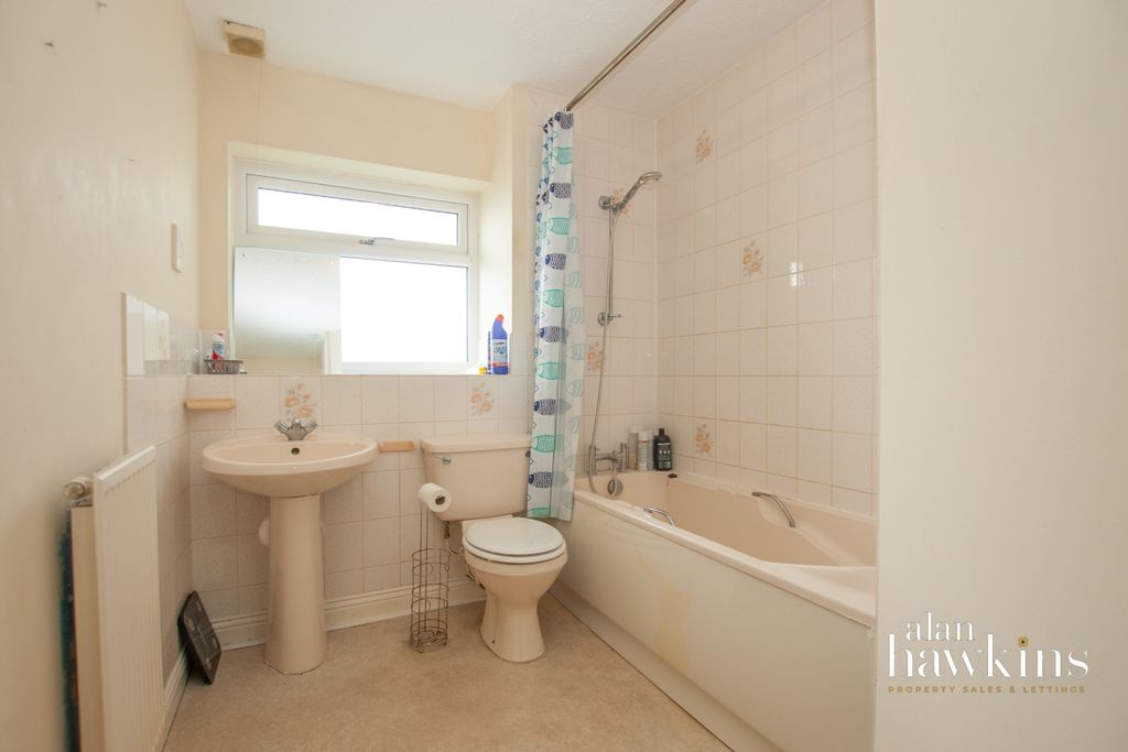 Additional image 15 of 4 bed detached house to rentOtter Way, Royal Wootton Bassett, Wiltshire SN4