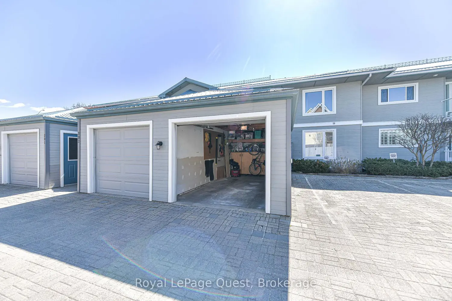 Additional image 10 of 585 Atherley Road 202