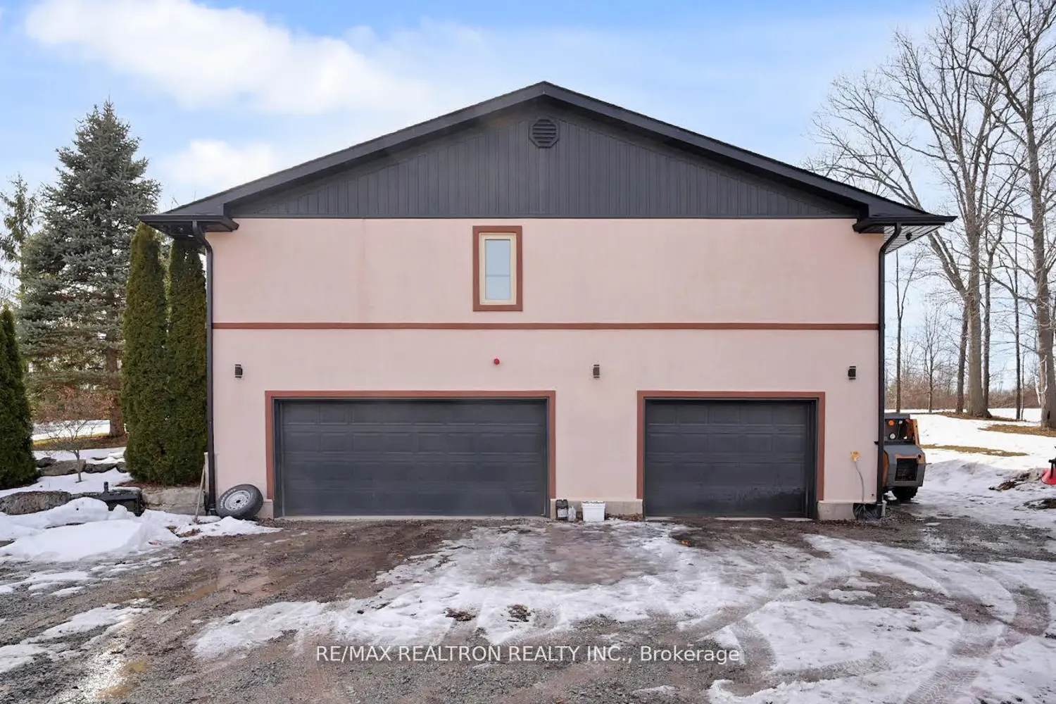 709 Roland Road
