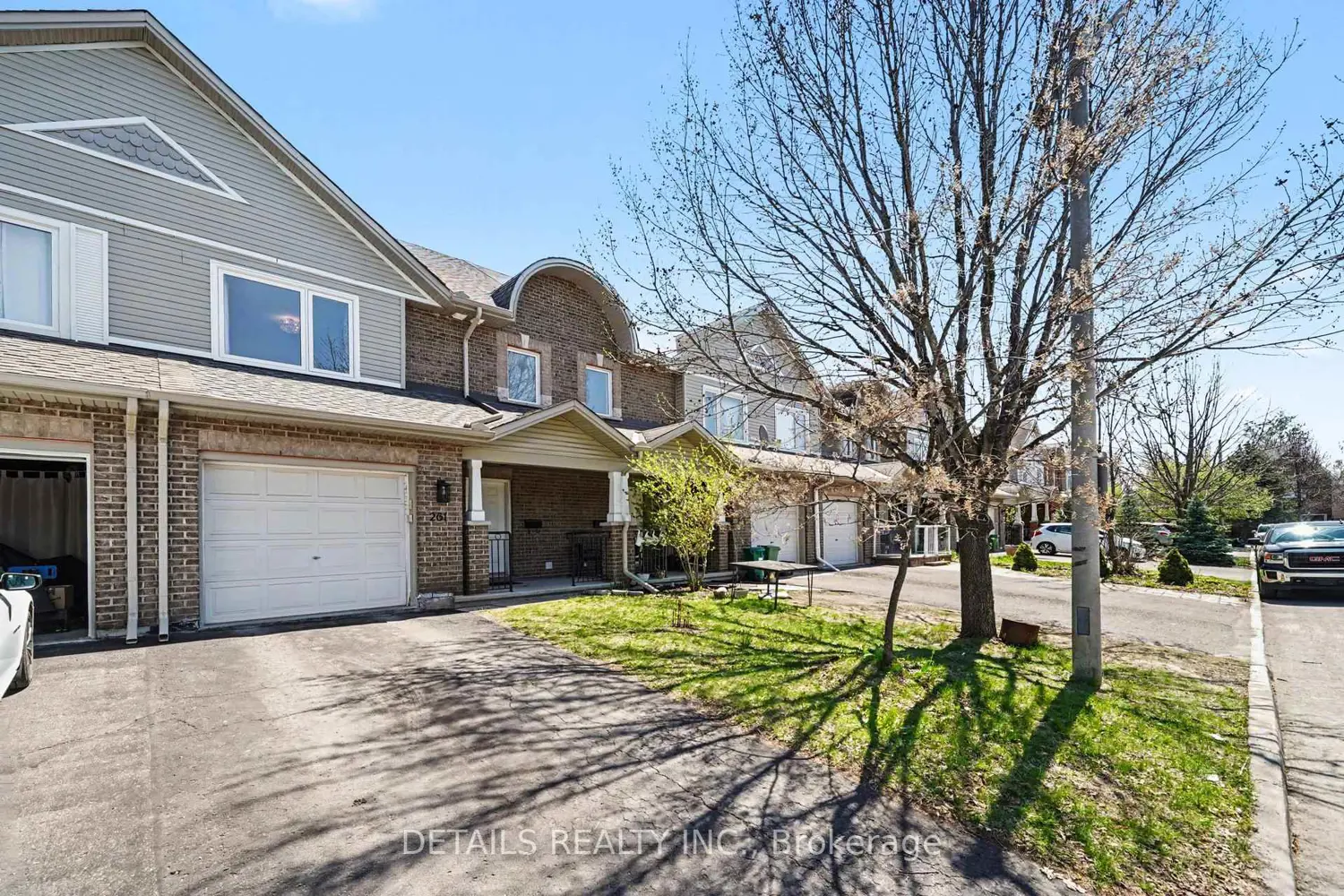 261 Parkin Circle photo 2