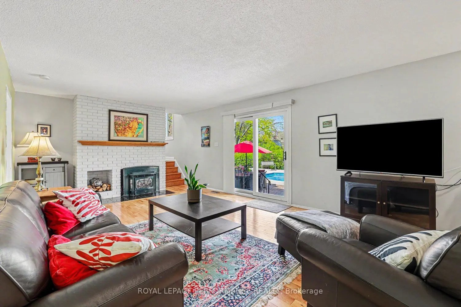 26 Delong Drive photo 4