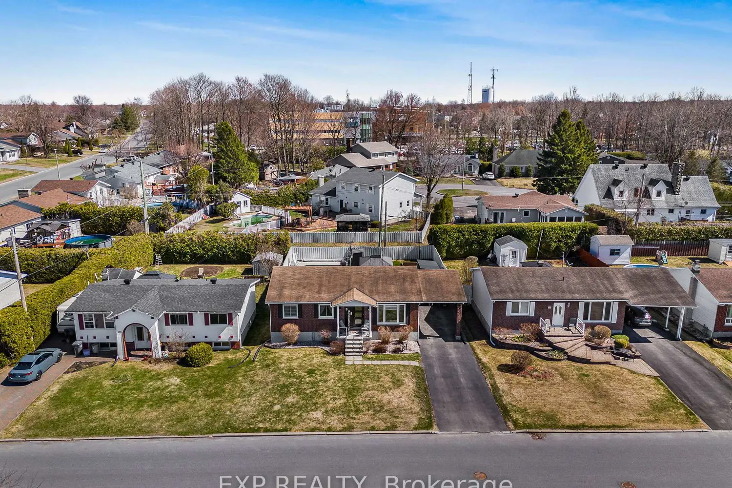 Additional image 17 of 905 Ghislain Street