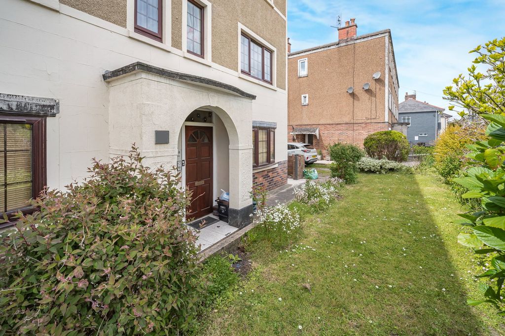 Additional image 21 of 2 bed flat for saleParkfields Road, Bridgend CF31