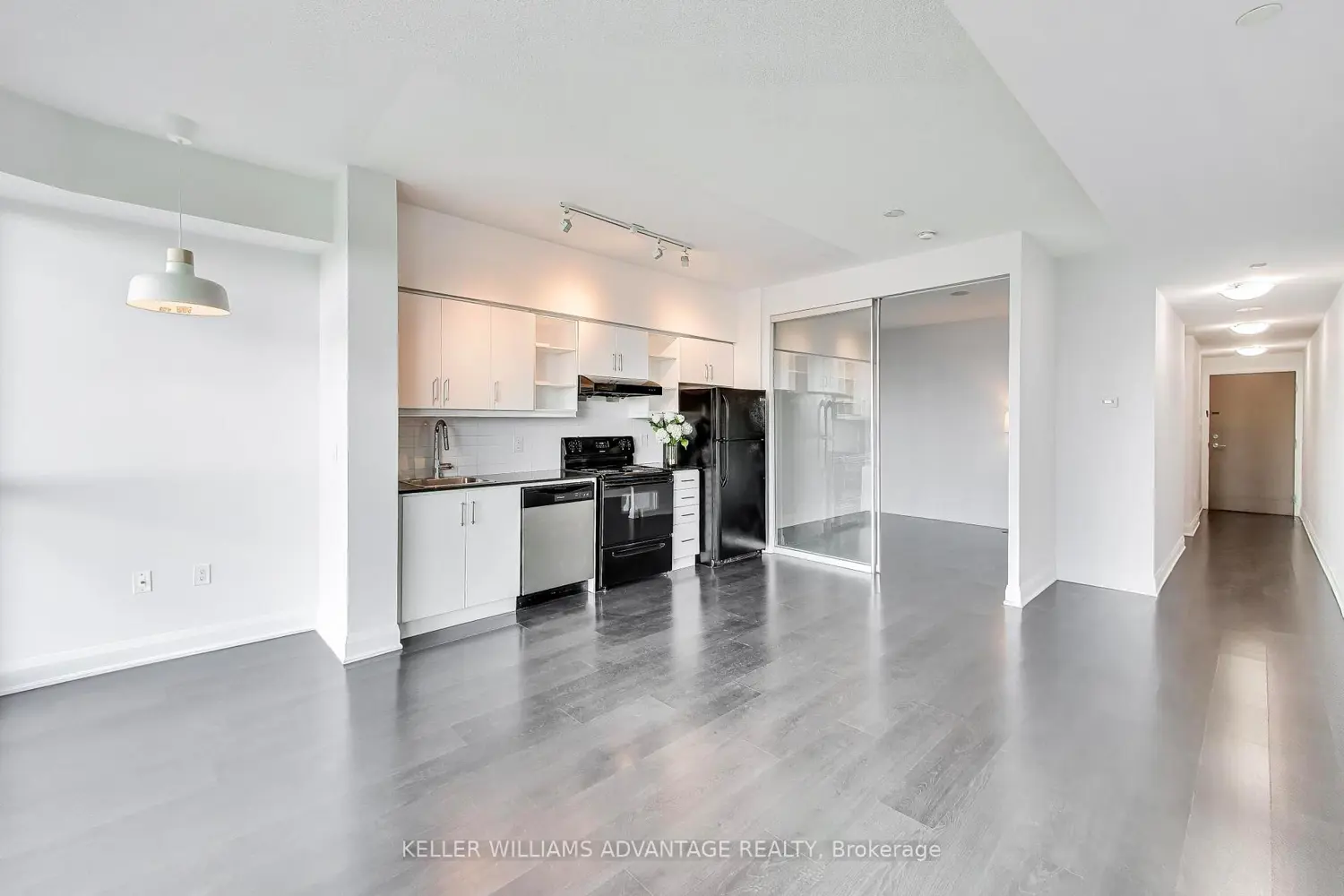 160 Vanderhoof Avenue 1718