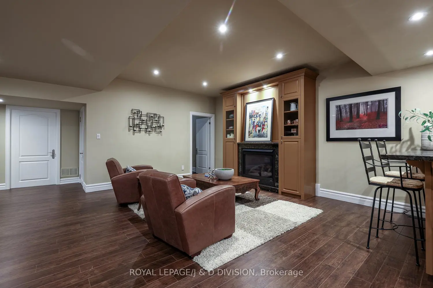 Additional image 16 of 82 Munro Boulevard
