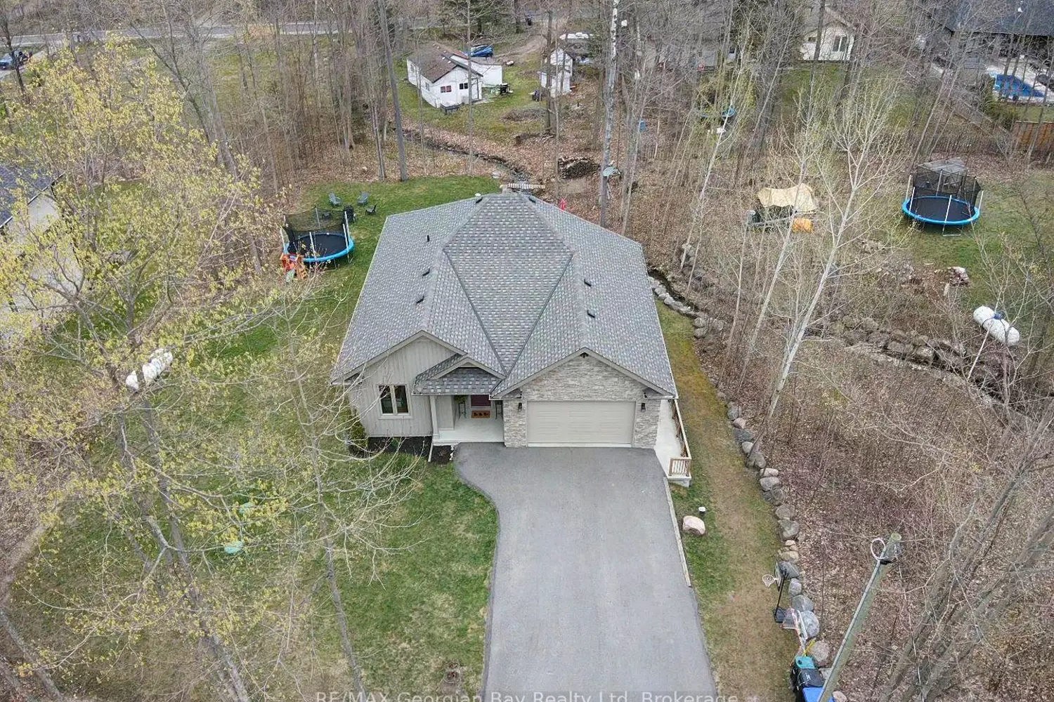 Additional image 19 of 73 Polish Avenue