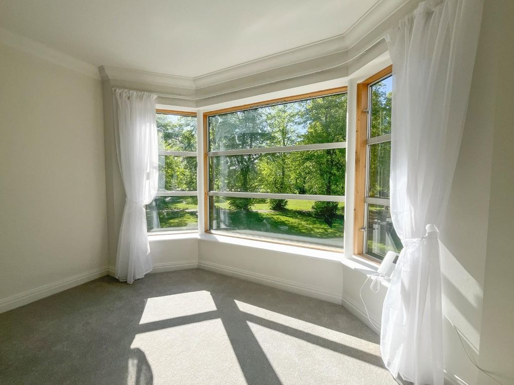 Additional image 6 of 3 bed flat for salePetersfield Mansions, Cambridge CB1
