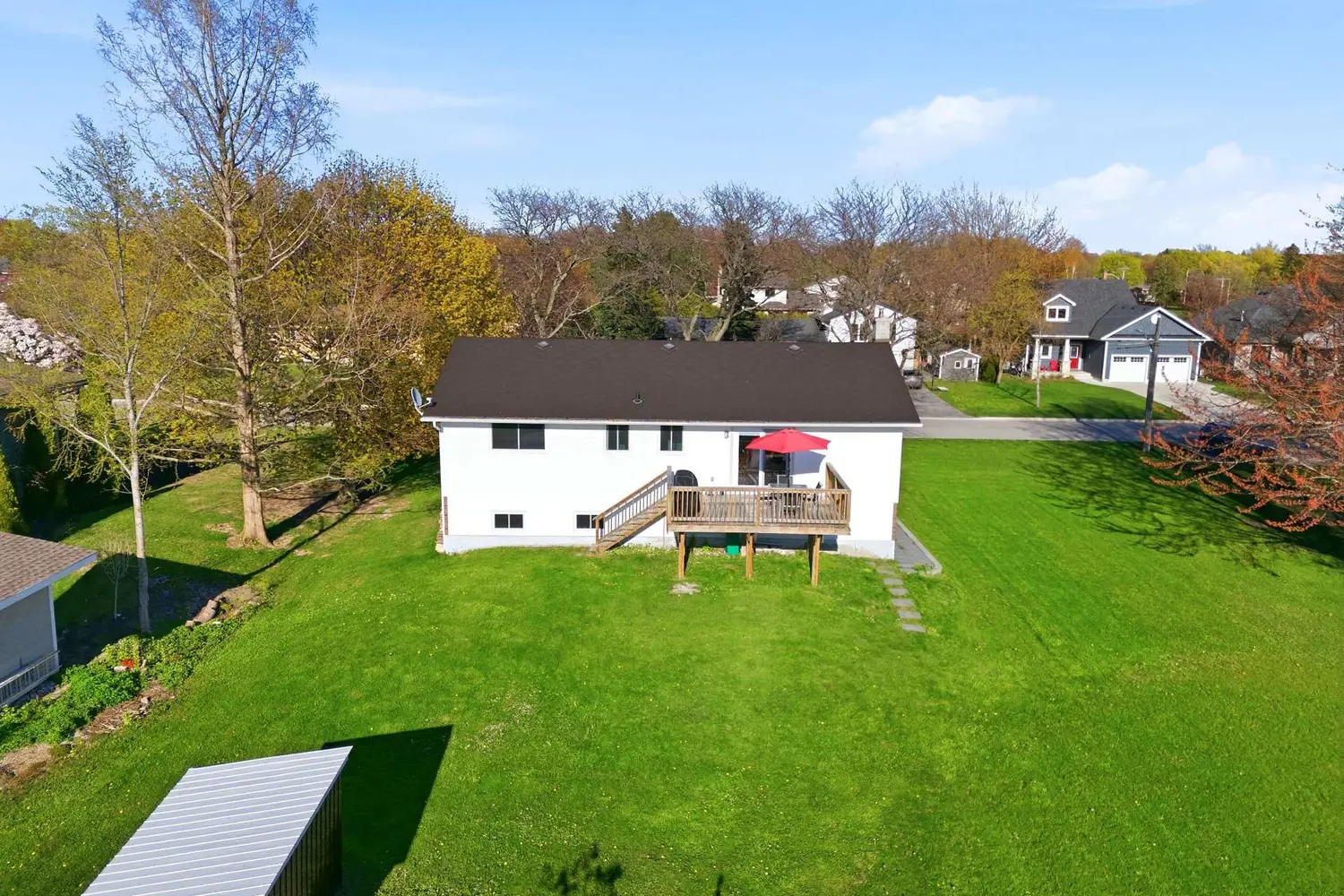 Additional image 14 of 306 Lakeside Drive
