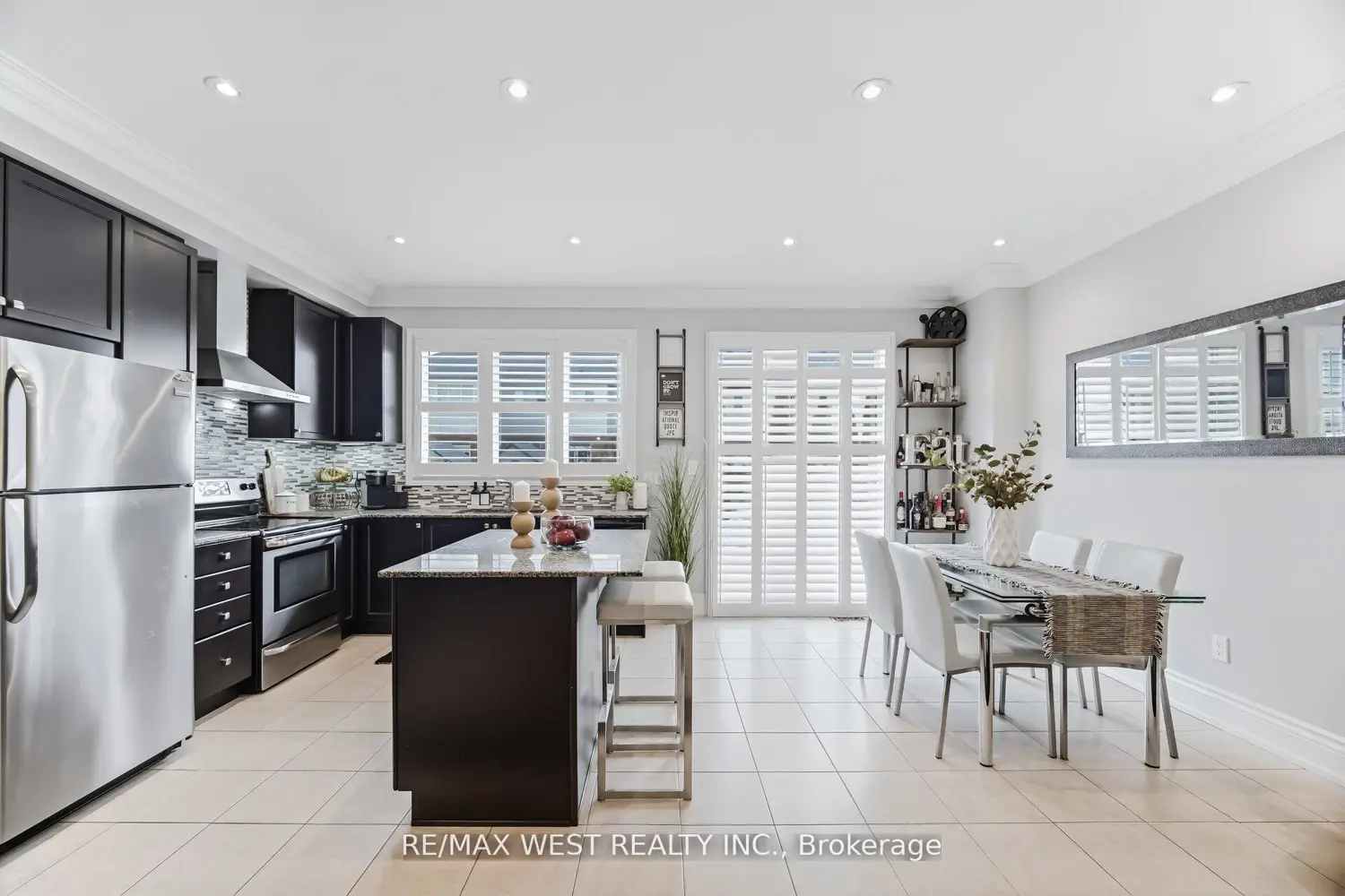 Additional image 4 of 10 Weaver Terrace