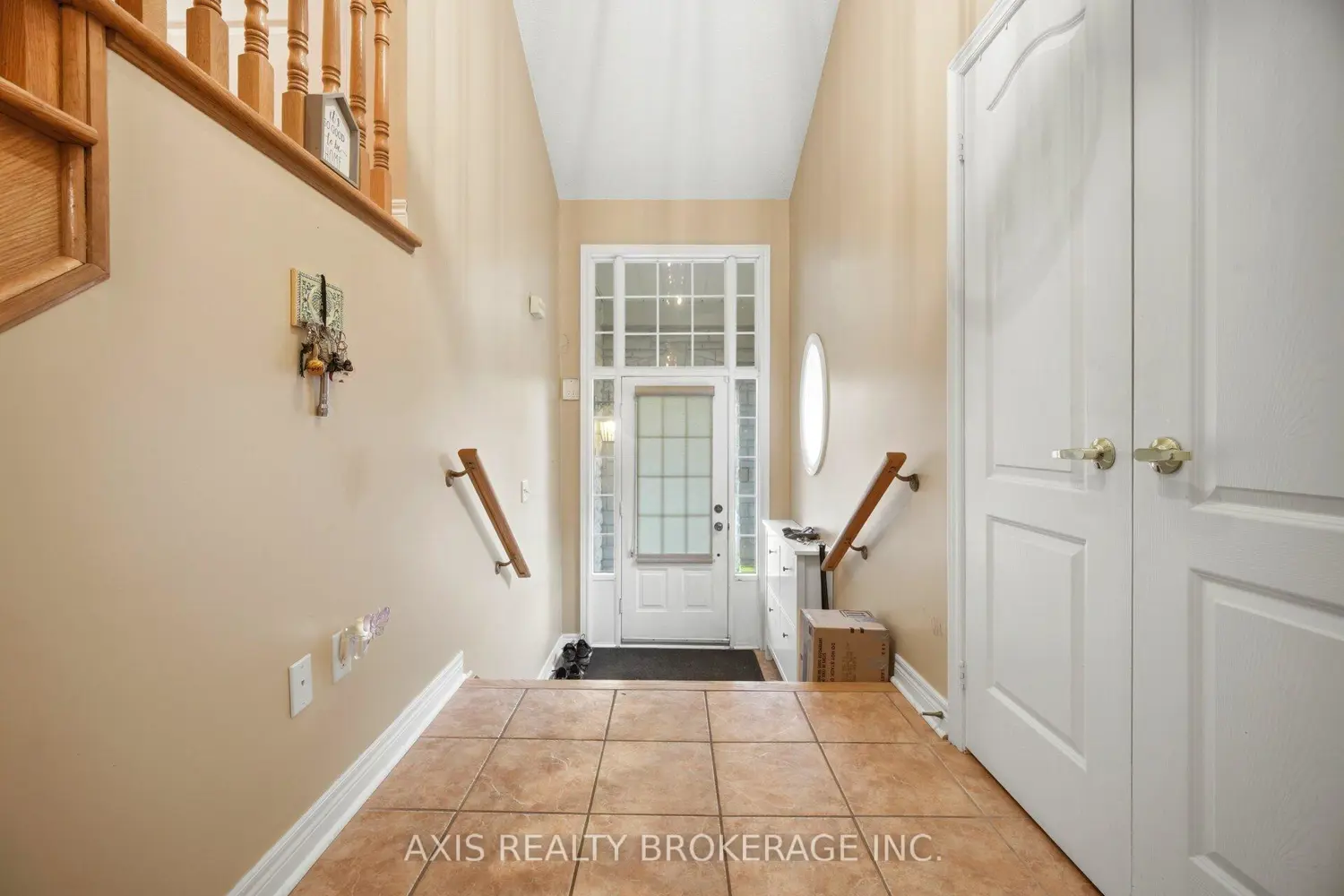 27 Terrastone Court photo 2