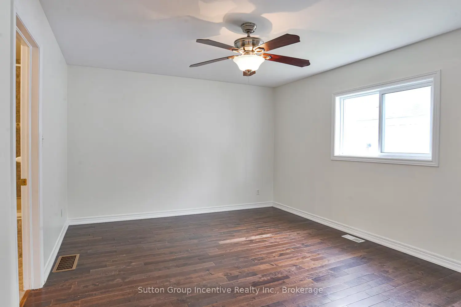 Additional image 9 of 391 Grenville Avenue