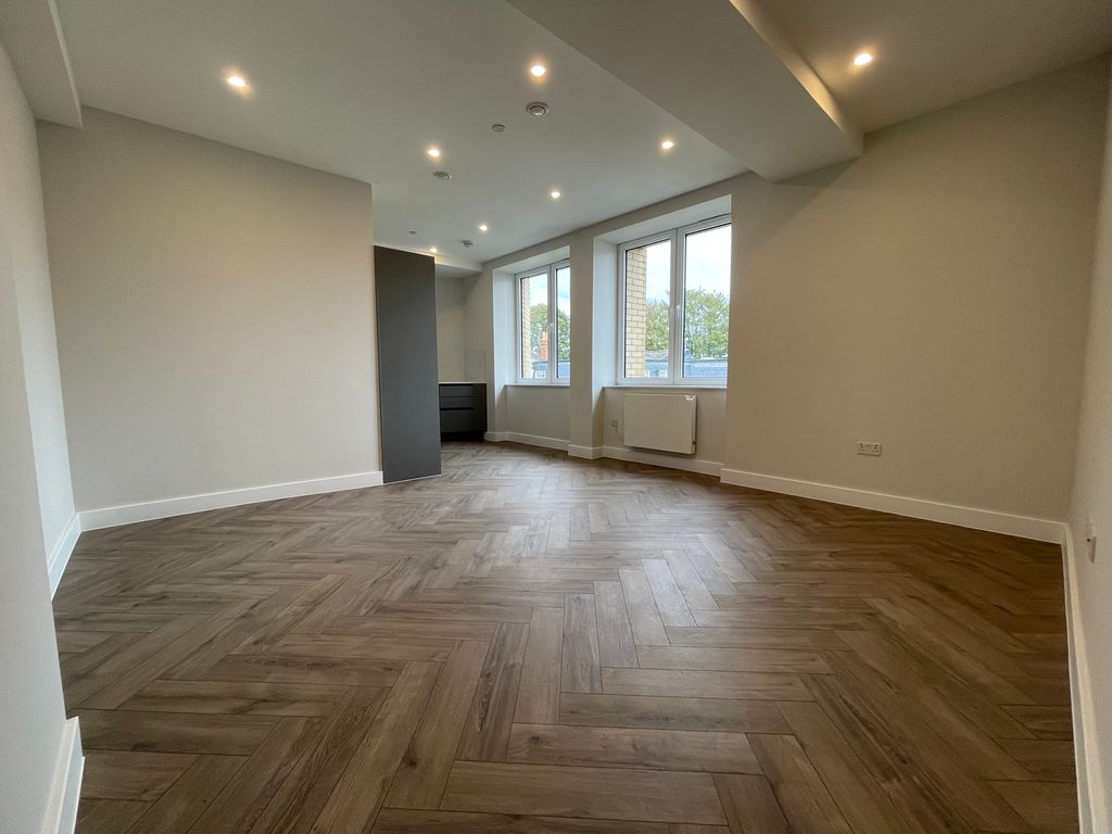 2 bed flat to rentCarlton Crescent, Southampton SO15