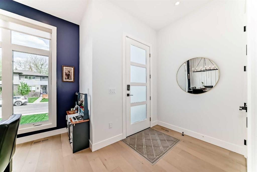 Additional image 2 of 3221 Kinsale Road SW, Calgary, AB, T3E 4S1