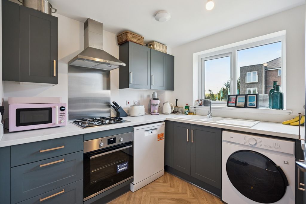 Additional image 6 of 2 bed flat to rentDrummonds Crescent, Stirling, Stirlingshire FK7