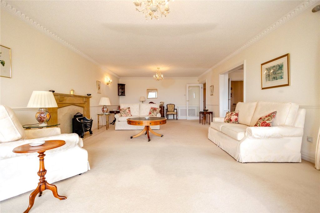 Additional image 7 of 3 bed flat for saleLilliput Road, Poole, Dorset BH14