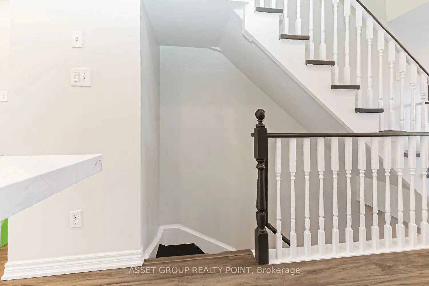 Additional image 3 of 1751 Lampman Avenue 33