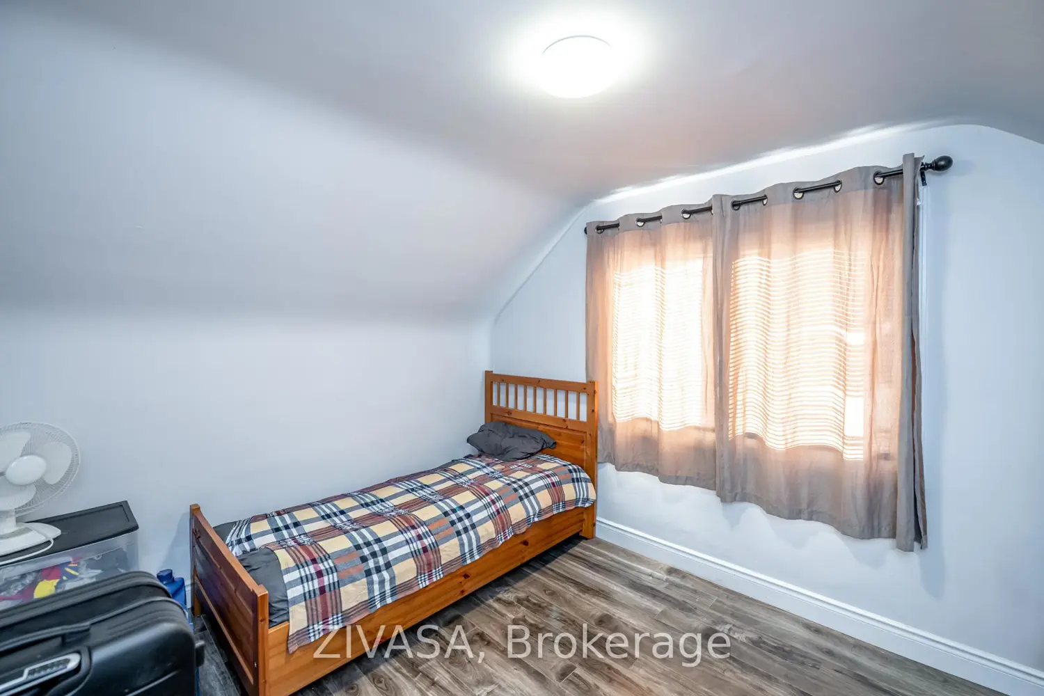 Additional image 8 of 21 Eaton Place