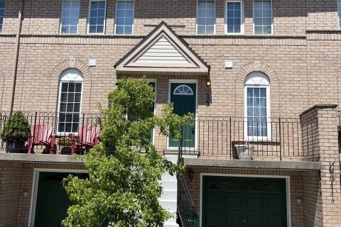 Additional image 2 of 15-80 Strathaven Drive, Mississauga, ON, M5R 3V9