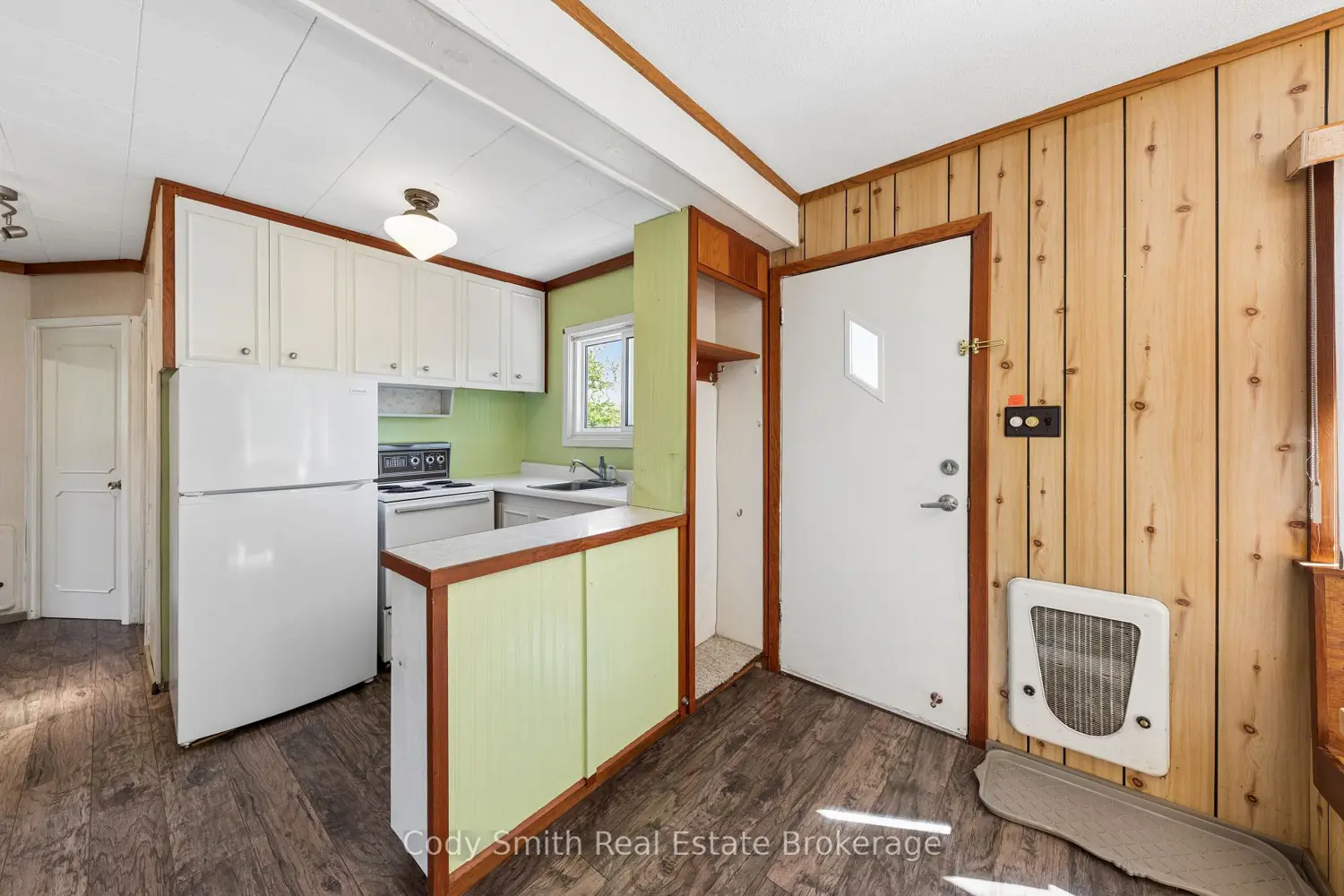 183 Paradise Avenue photo 4