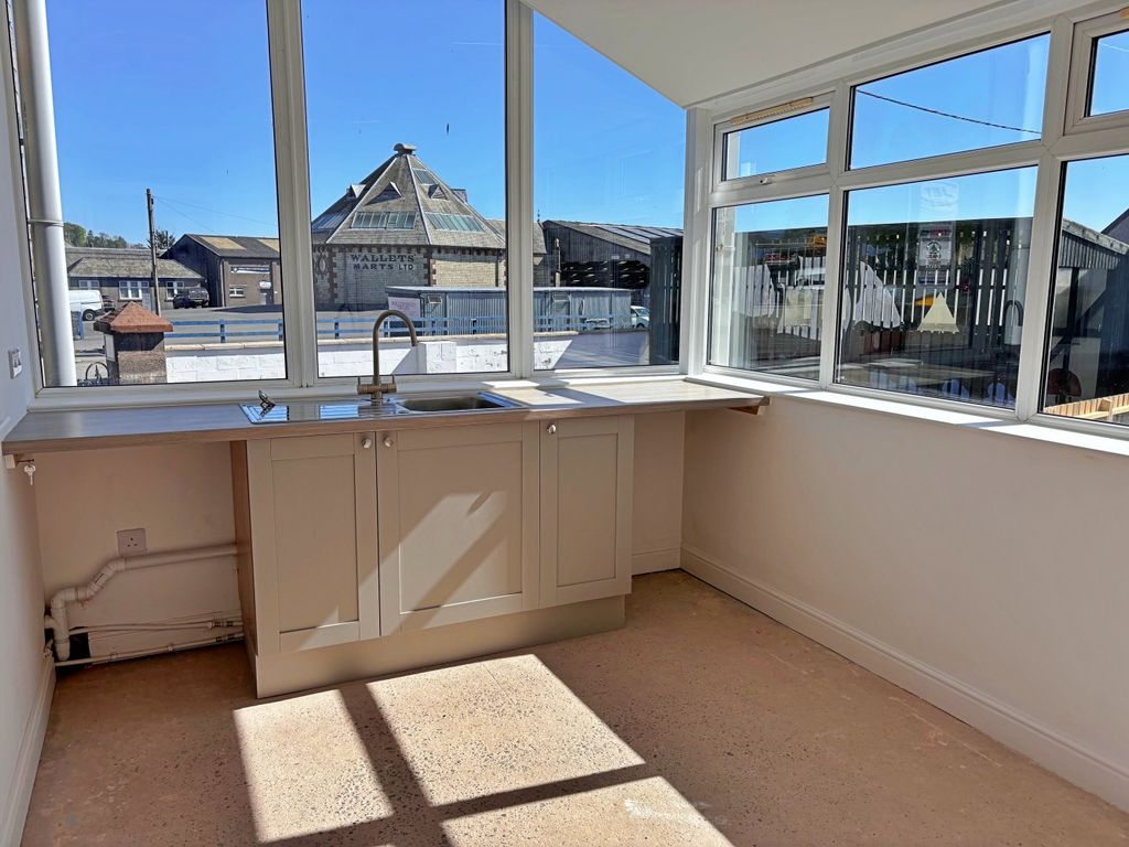 Additional image 2 of 3 bed flat for saleQueen Street, Castle Douglas DG7