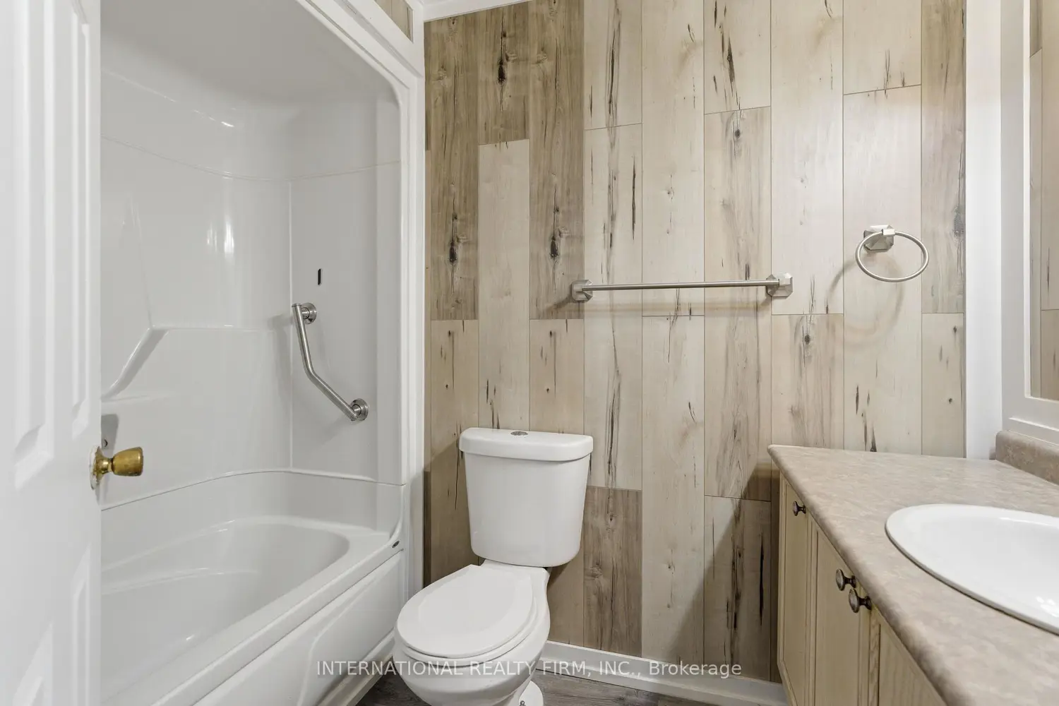 Additional image 7 of 114 Foster Crescent 114