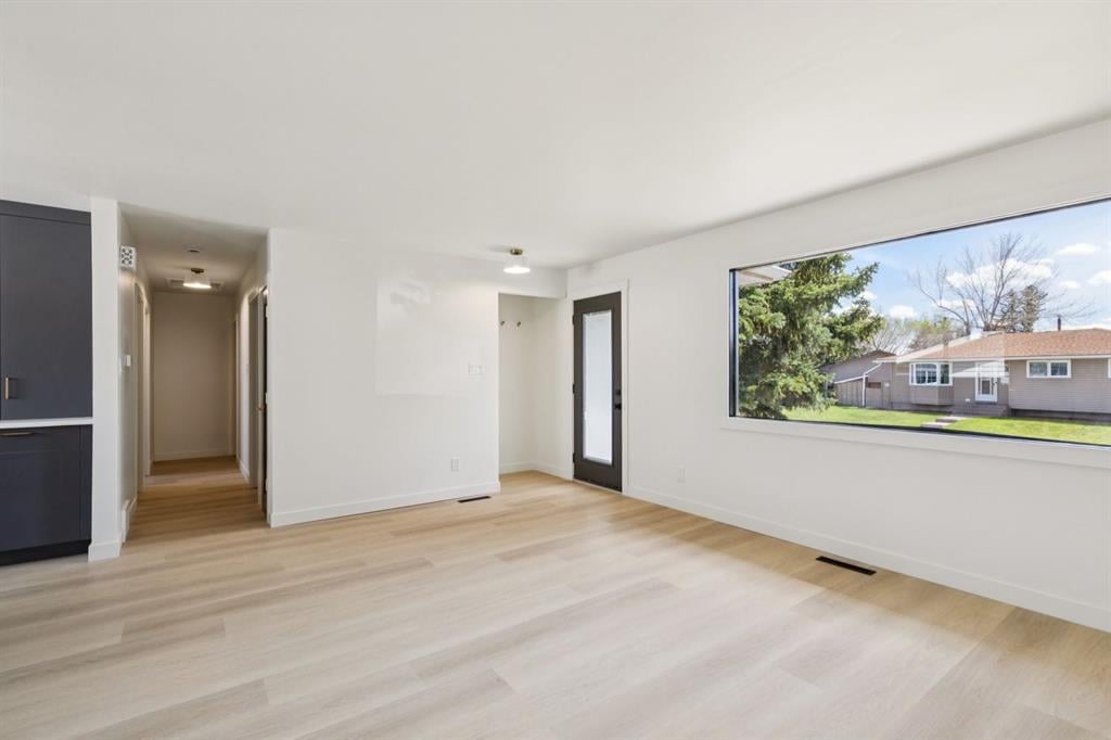 Additional image 6 of 816 Avonlea Place SE, Calgary, AB, T2H 1W3