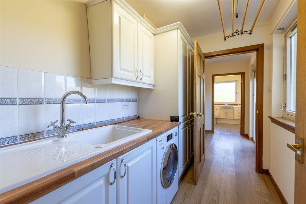 Additional image 13 of 4 bed detached bungalow to rentHeughfield Road, Bridge Of Earn PH2