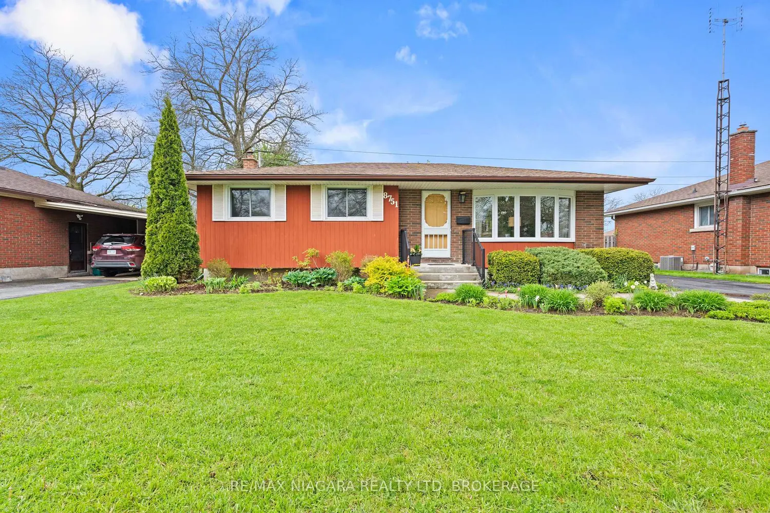 Additional image 3 of 8751 Banting Avenue