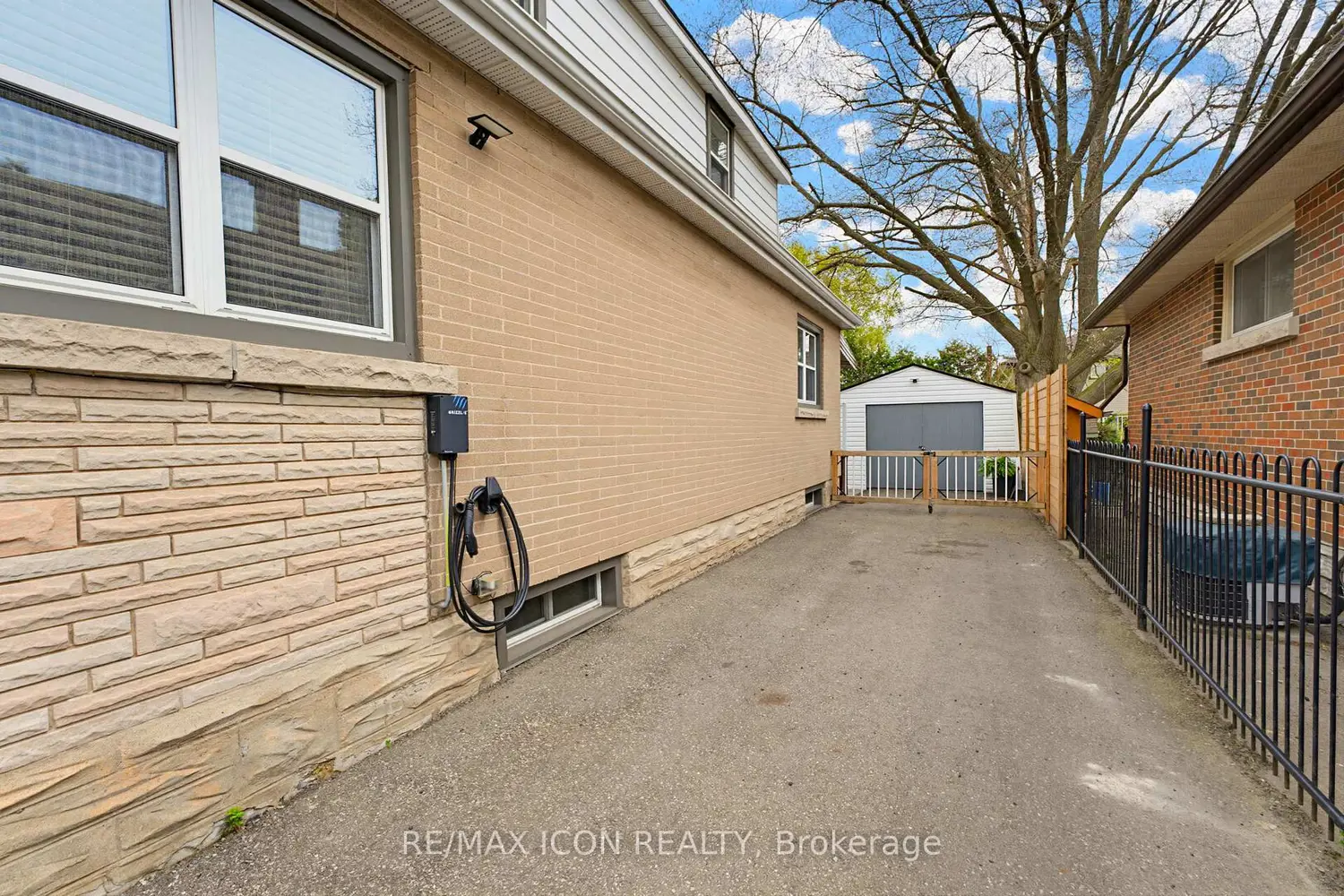 Additional image 13 of 60 Avenue Road
