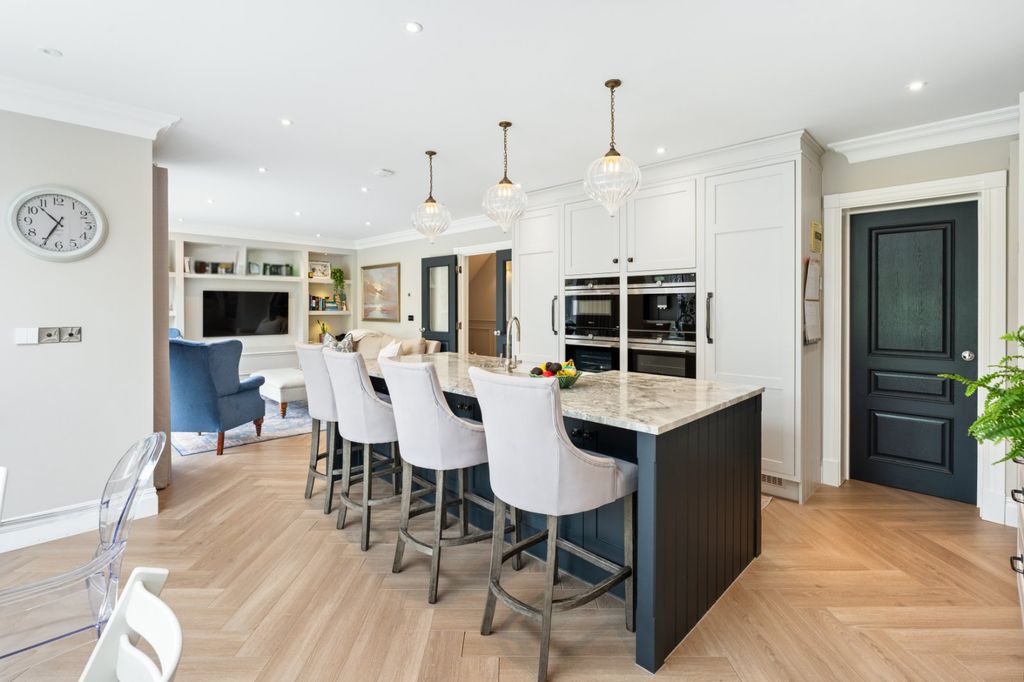 Additional image 5 of 4 bed country house for saleKingswood Avenue, Penn, Buckinghamshire HP10