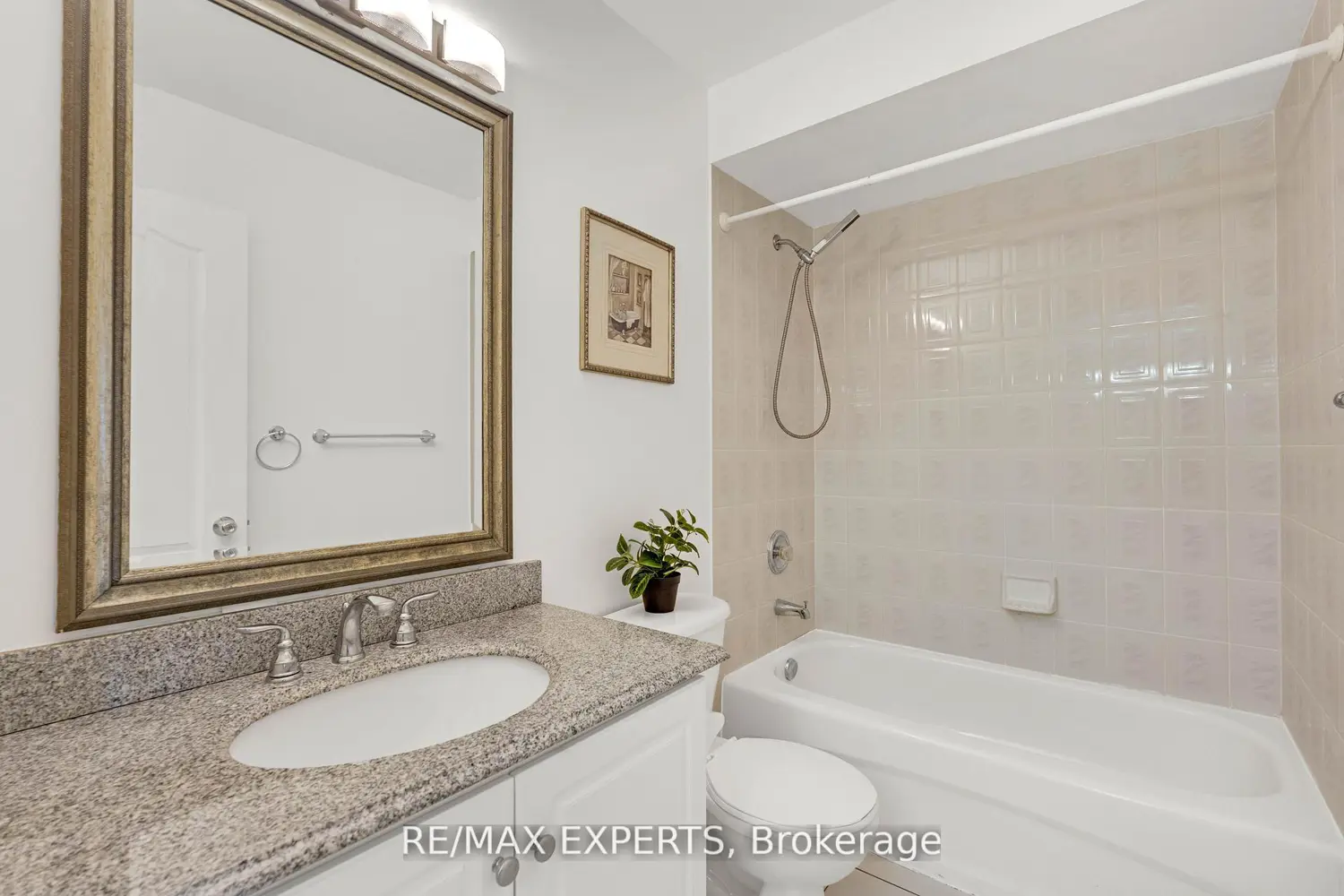 Additional image 16 of 19 Foxchase Avenue 61