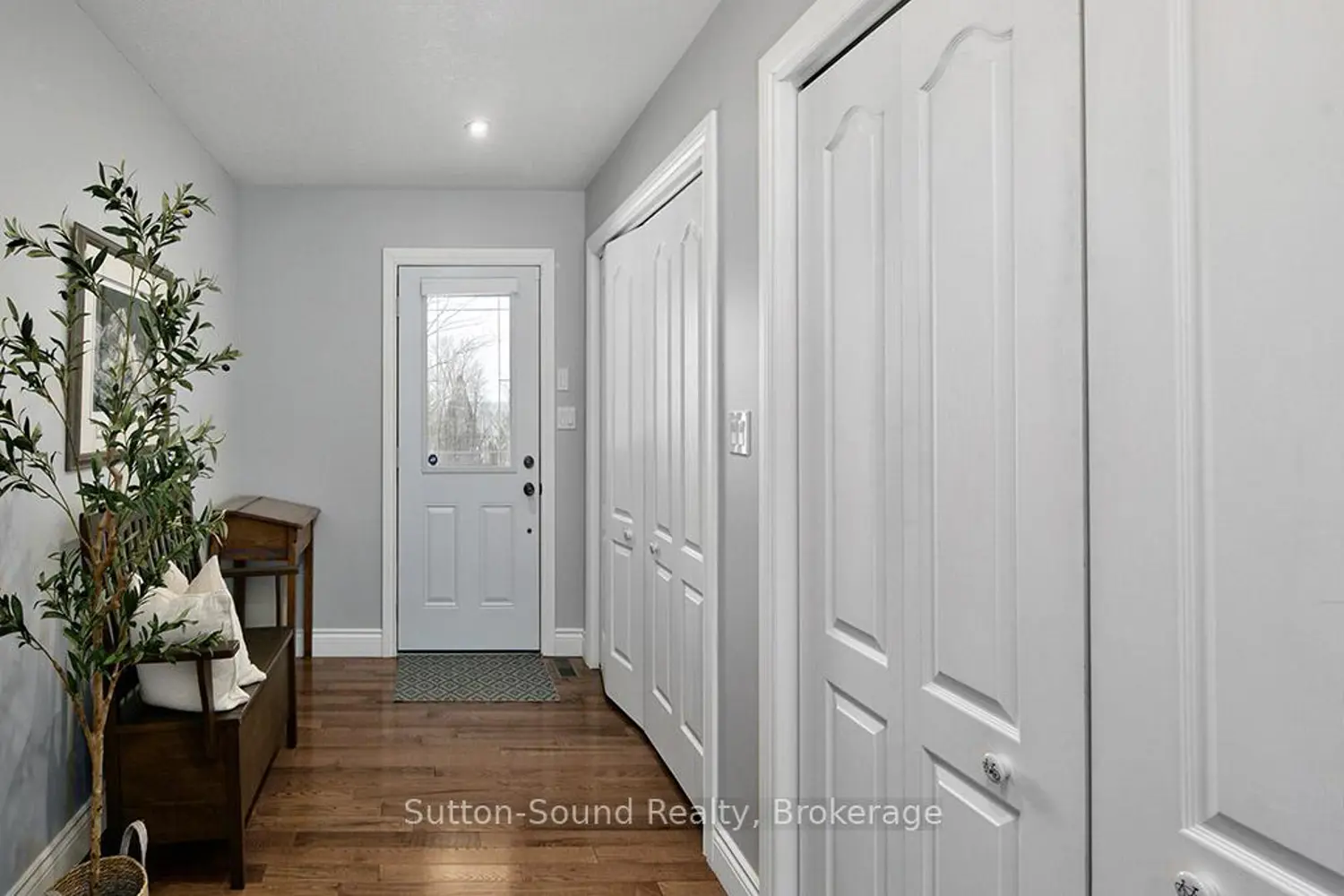 Additional image 10 of 505396 Grey Road 1 Road