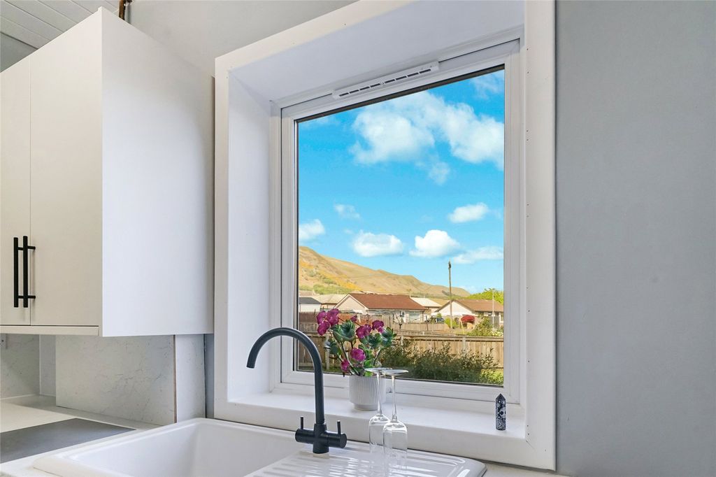 Additional image 9 of 3 bed flat for saleHareburn Road, Tillicoultry, Clackmannanshire FK13