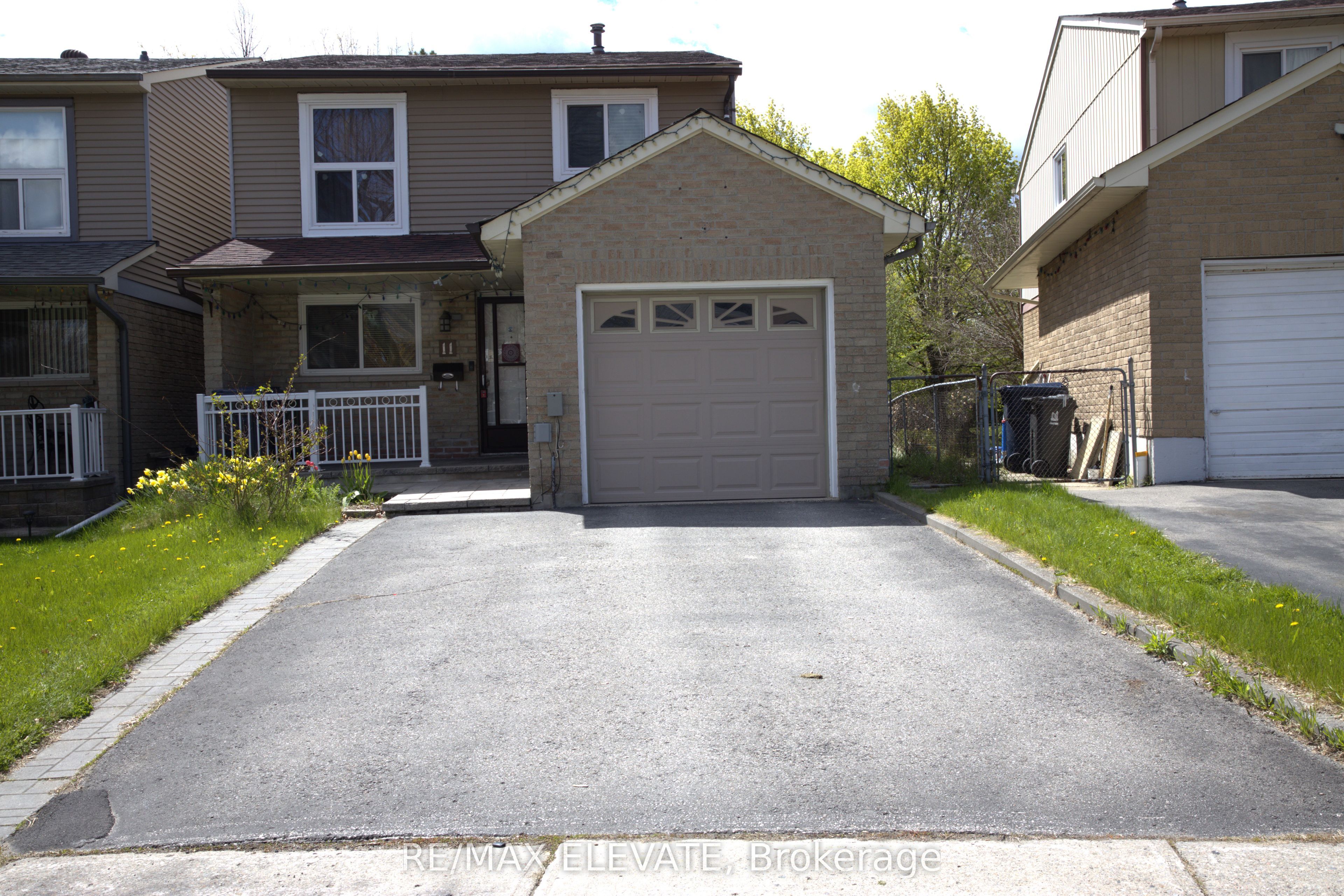 Lower-11 Nabob Crescent, Toronto, ON, M1B 2Z1