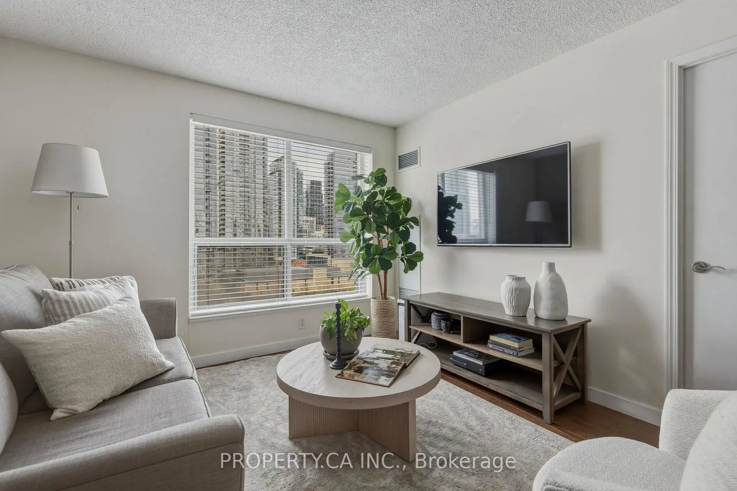 Additional image 4 of 410 Queens Quay 1105