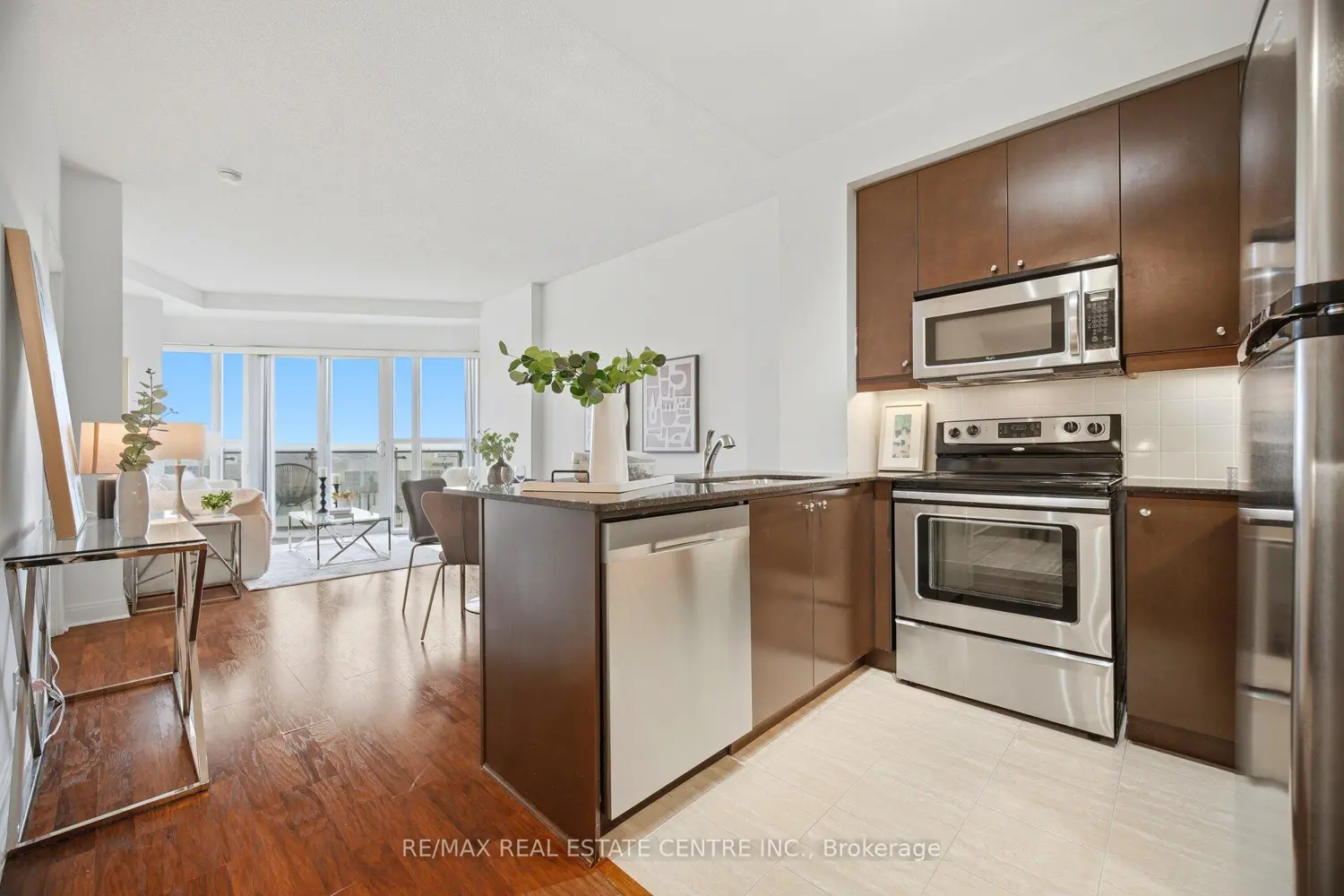 Additional image 3 of 50 Absolute Avenue 2401