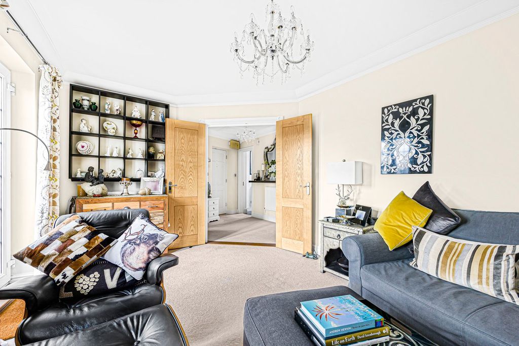 Additional image 4 of 2 bed flat for saleSandford Park Place, Cheltenham GL52