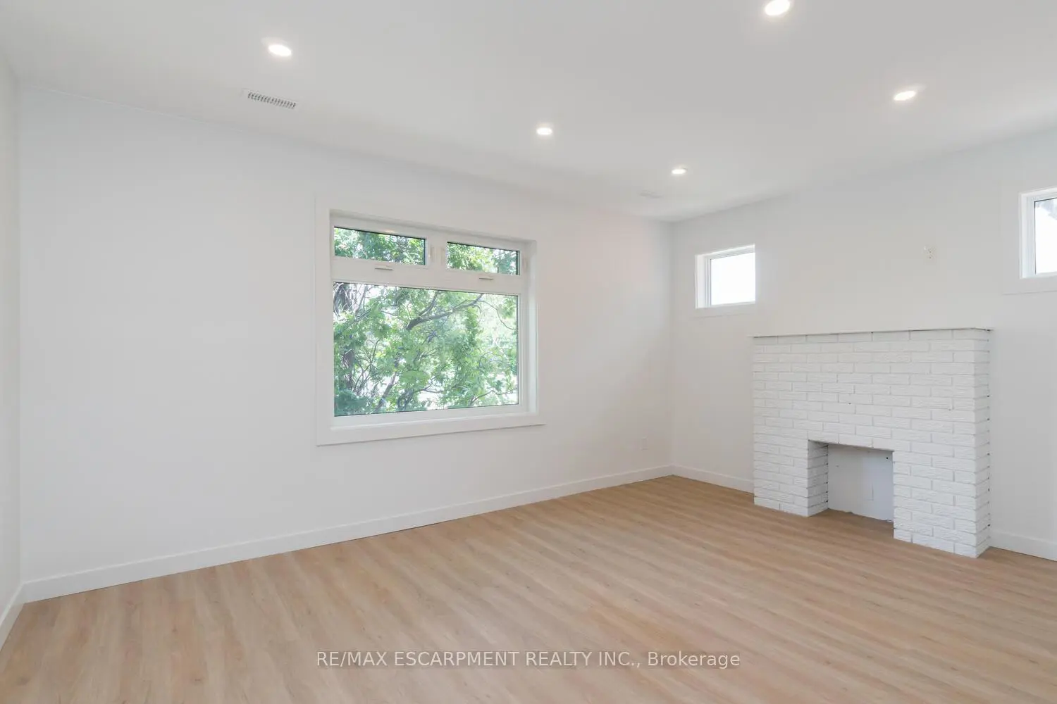 Additional image 3 of 127 Victoria Avenue