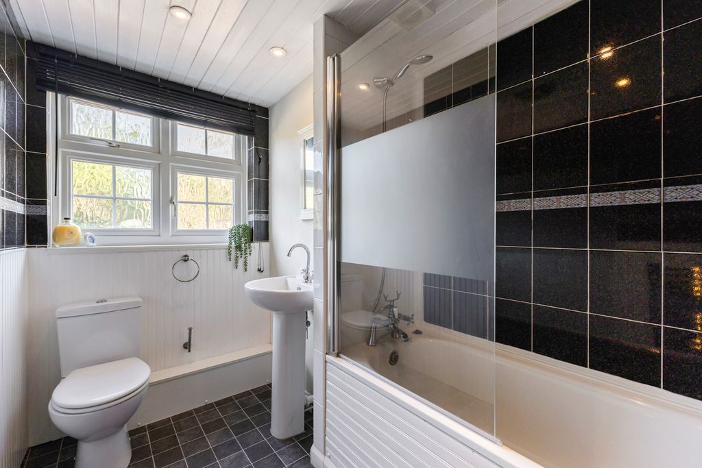 Additional image 4 of 4 bed detached house for saleWindmill Street, Bushey WD23