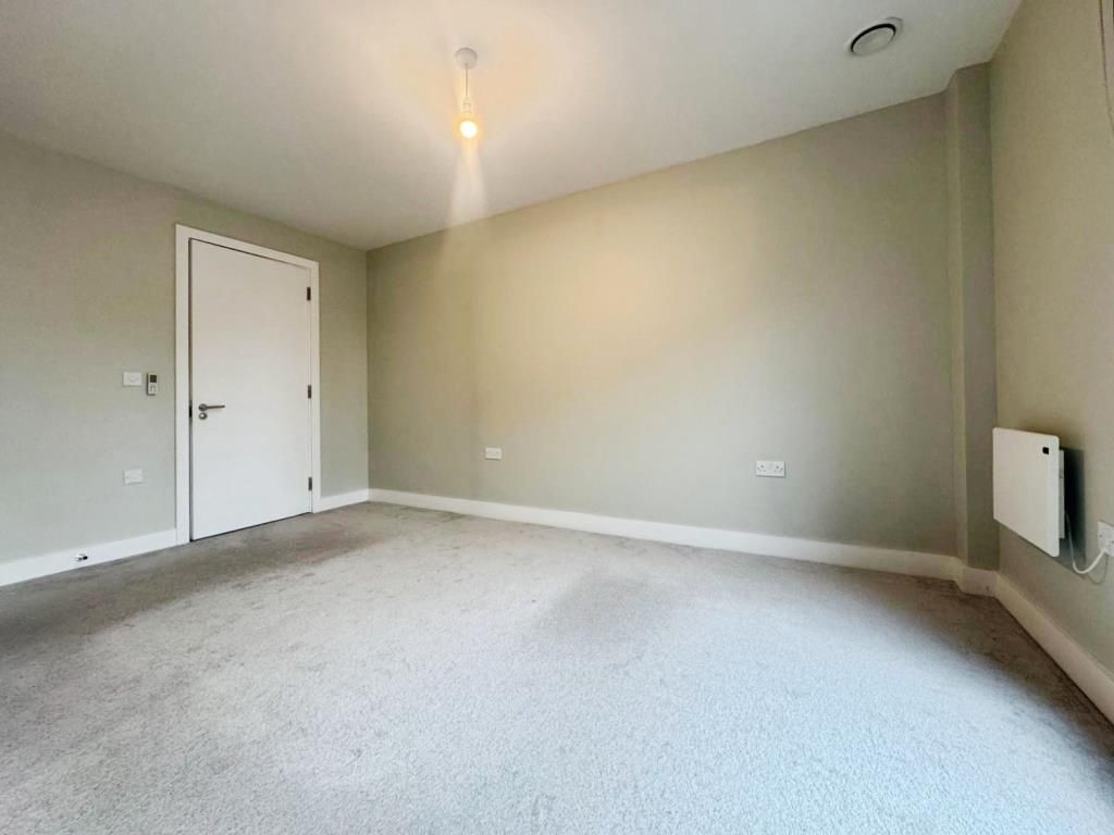 Additional image 9 of 2 bed flat to rentNewbury, Berkshire RG14