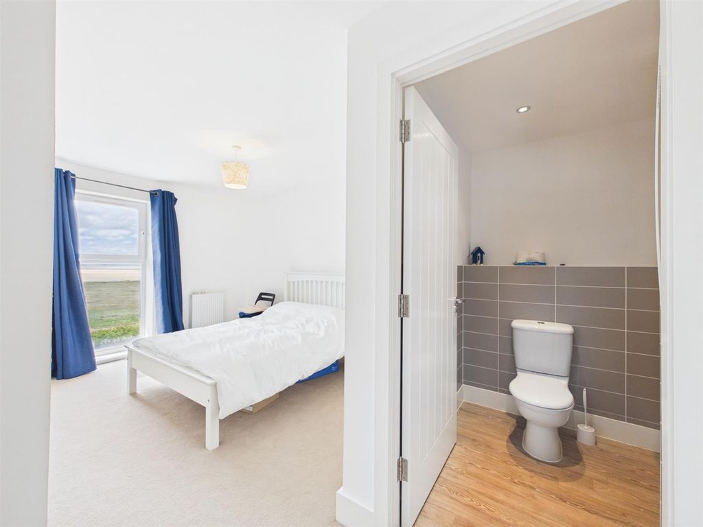 Additional image 11 of 2 bed flat for saleBwlchygwynt, Llanelli SA15