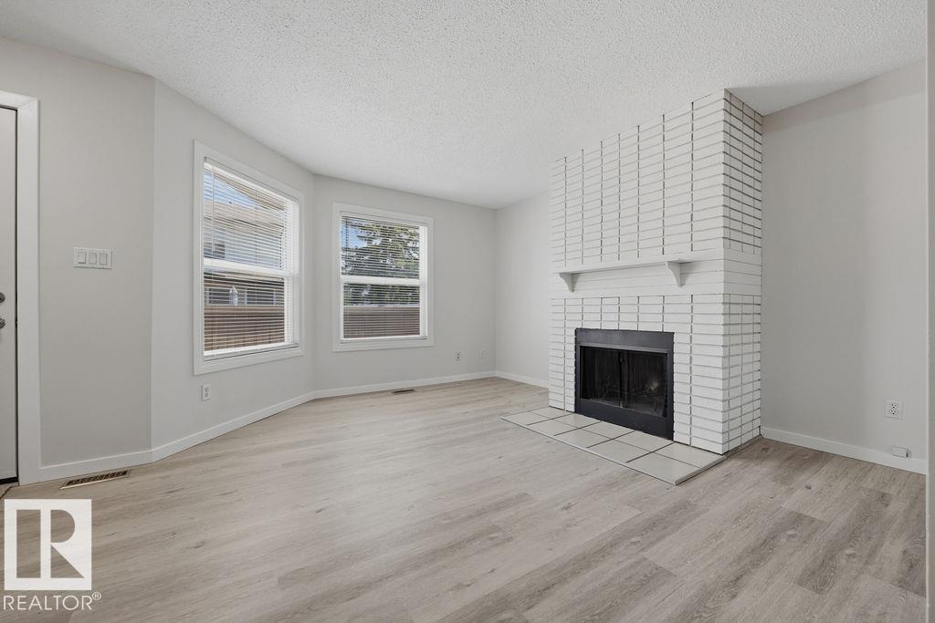 Additional image 5 of 10473 24 Avenue NW, Edmonton, AB, T6J4S2
