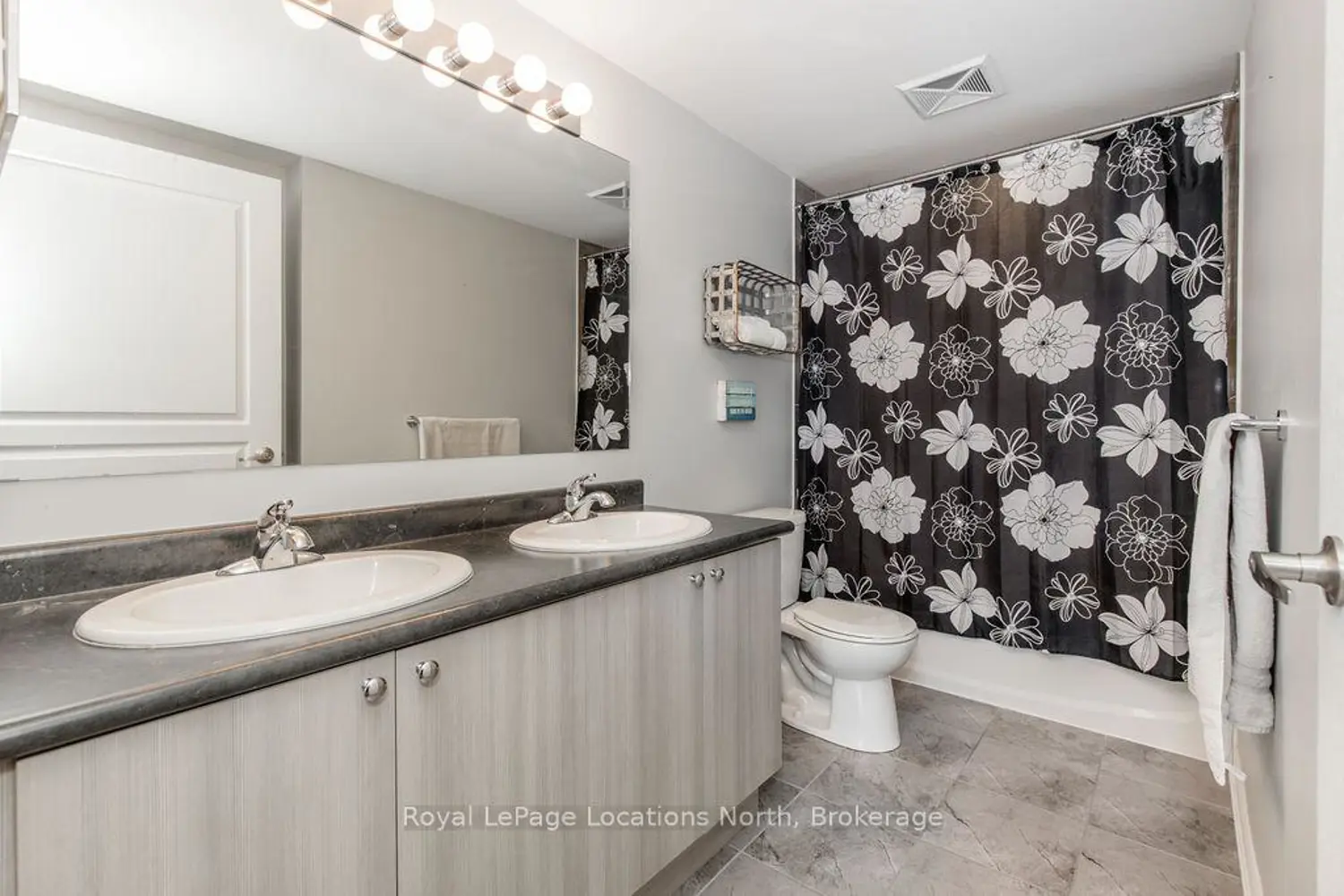 5 Anchorage Crescent 201 photo 5