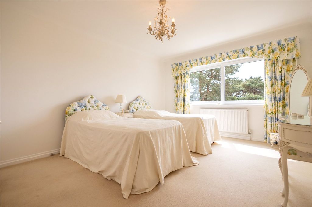 Additional image 14 of 3 bed flat for saleLilliput Road, Poole, Dorset BH14
